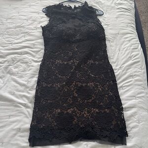 Besty & Adam Elegant Black Lace Dress